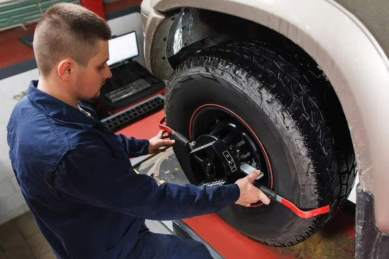How Tire Change Services Keep You Safe During Breakdowns in Baltimore MD